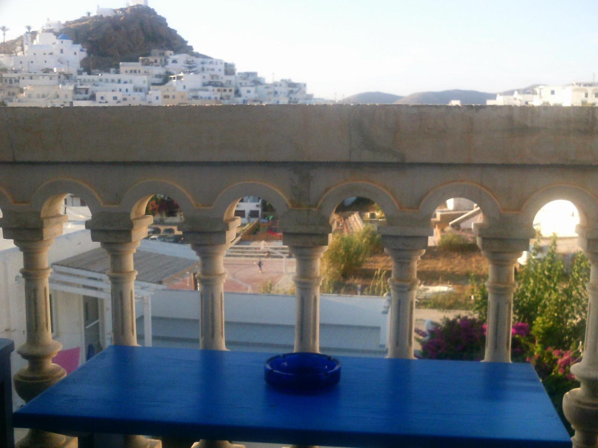 Parthenon Hotell Ios Rum bild