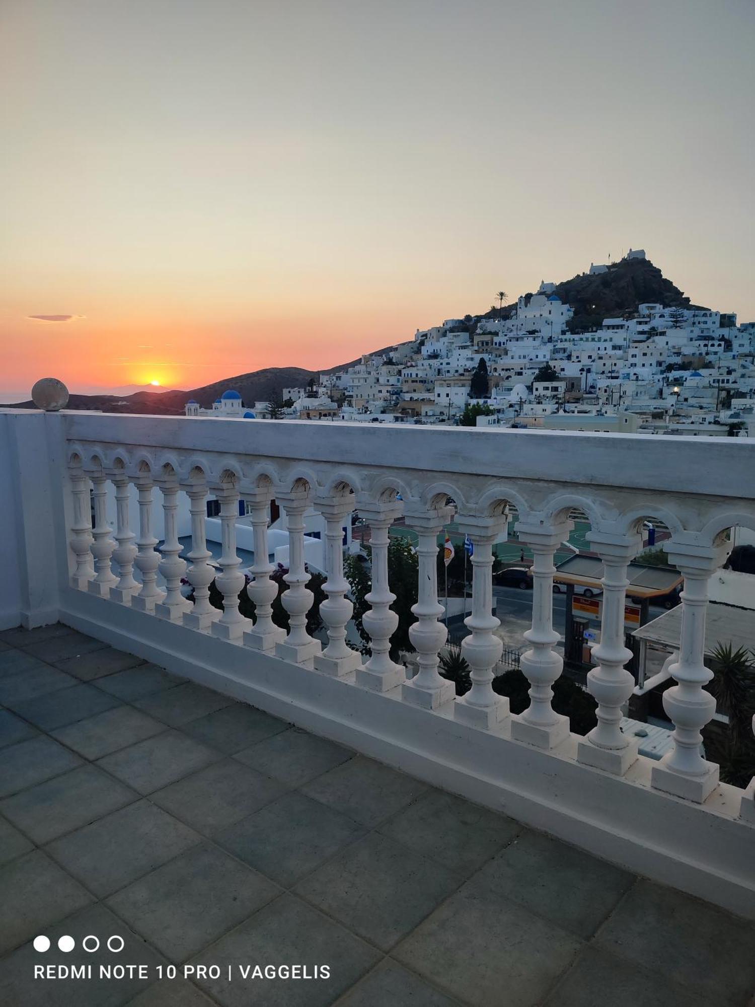 Parthenon Hotell Ios Exteriör bild