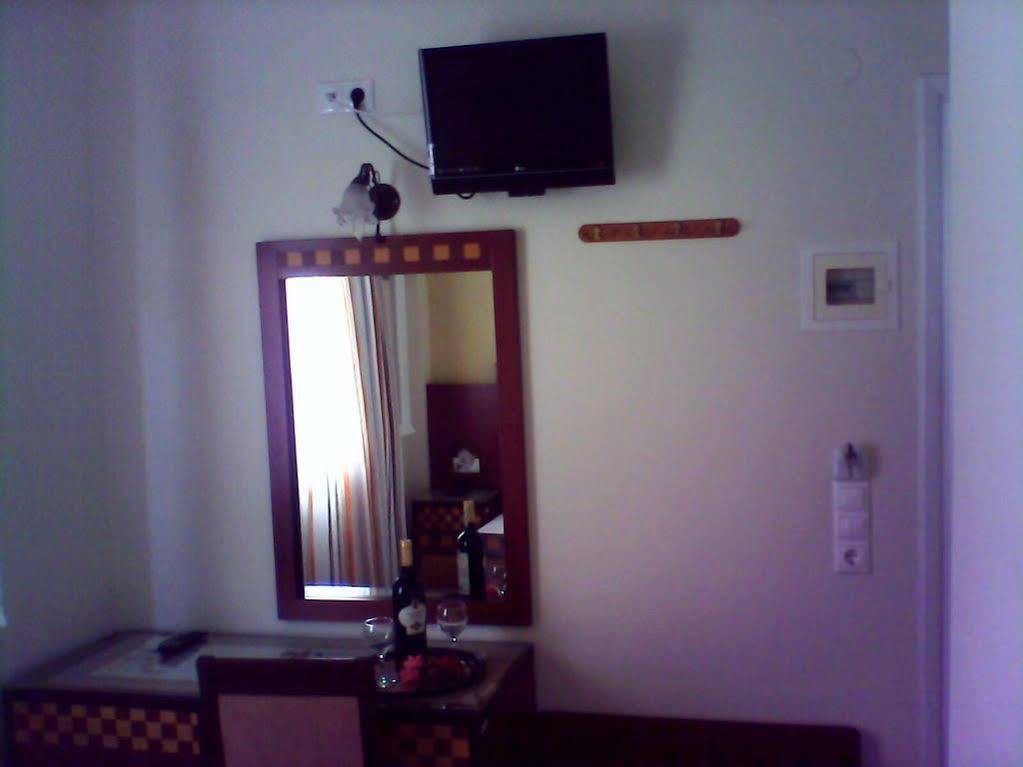Parthenon Hotell Ios Exteriör bild