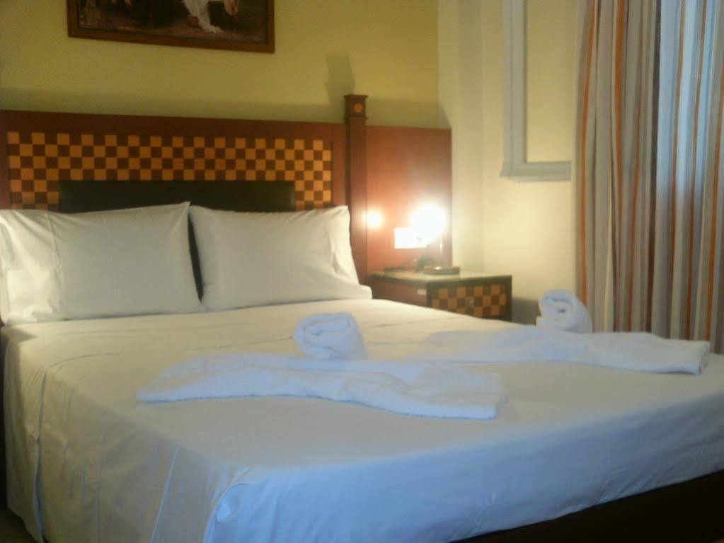 Parthenon Hotell Ios Exteriör bild